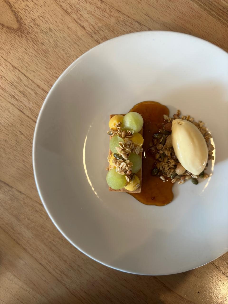 Compressed apple dessert with salted granola